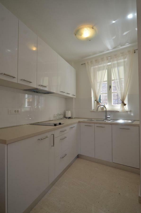 Holiday Home Dora Ровінь Екстер'єр фото